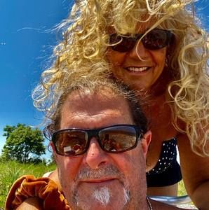 Meet your Posher, Lora